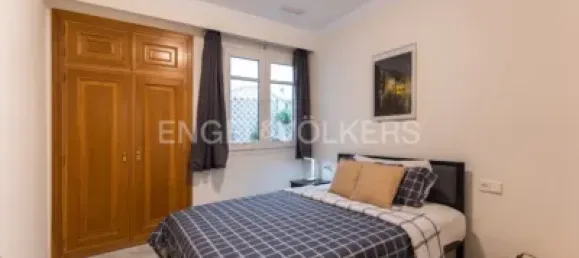 Квартира с 4 спальнями в Валенсия, Испания № 174217 4