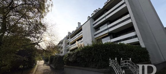 1 bedroom Apartment in Yvelines, France No. 162128 15