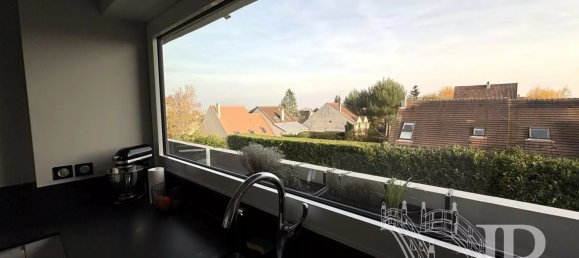 1 bedroom Apartment in Yvelines, France No. 162128 5