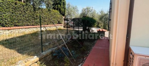 2 bedrooms Villa in Florence, Italy No. 306025 16