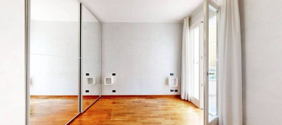 2 bedrooms Apartment in Milan, Italy No. 276801 34