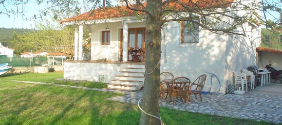 4غرفة عقار تجاري في Karystos, Greece رقم 8011 2