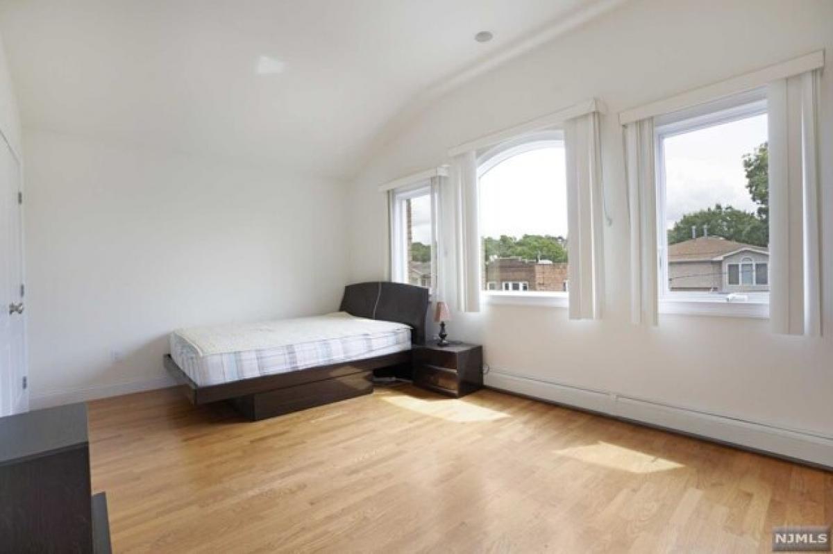 3 Schlafzimmer Haus in Palisades Park, USA, Nr. 380929