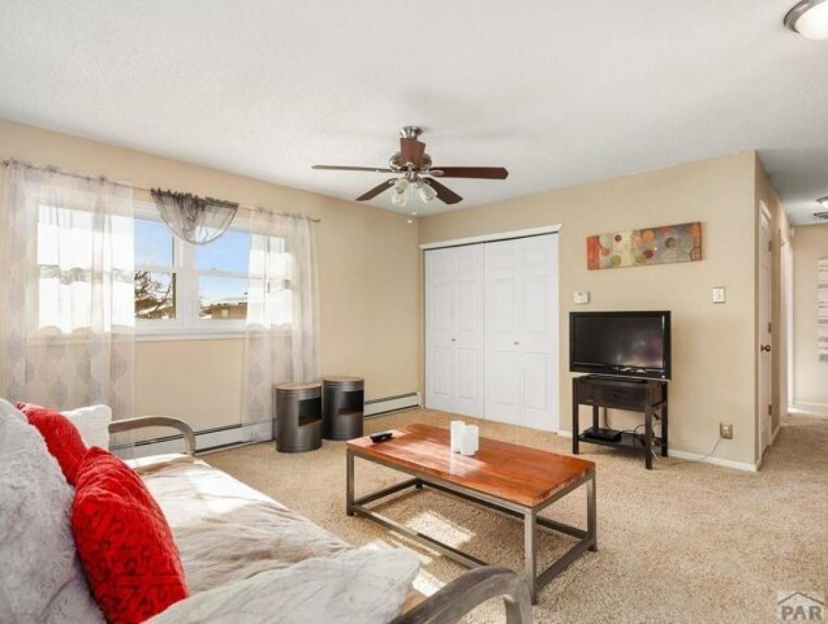 3 bedrooms House in Pueblo West, USA No. 390769