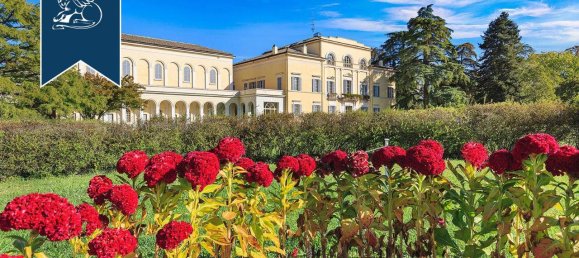 6 rooms Villa in Parma, Italy No. 119046 8