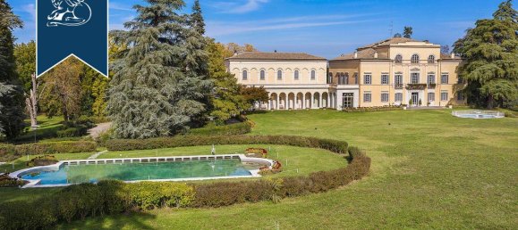 6 rooms Villa in Parma, Italy No. 119046 11