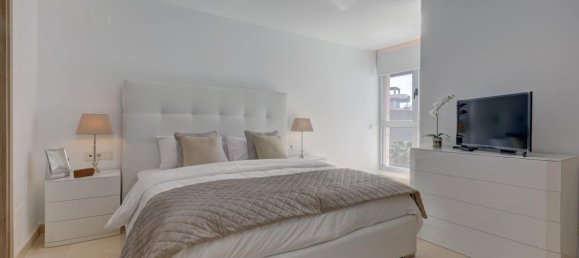 3 bedrooms Penthouse in Marbella, Spain No. 35500 15