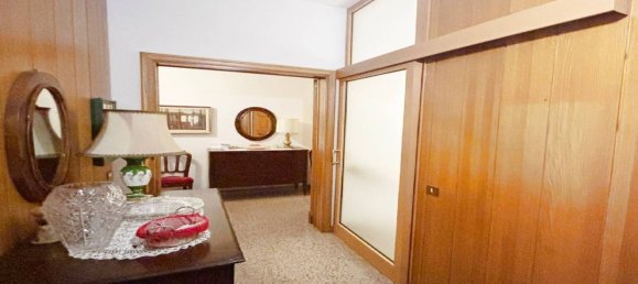 4 bedrooms Villa in Crema, Italy No. 273557 34