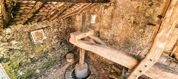 Studio in Linguaglossa, Italy, Nr. 106300 9