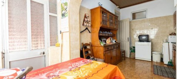 3 bedrooms House in Lisbon, Portugal No. 170020 20