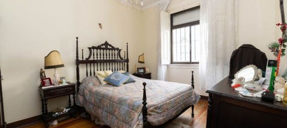 3 bedrooms House in Lisbon, Portugal No. 170020 3