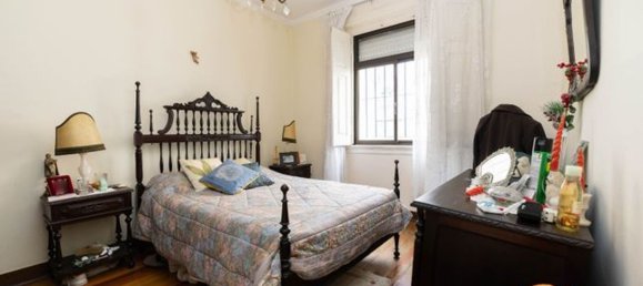 3 bedrooms House in Lisbon, Portugal No. 170020 2