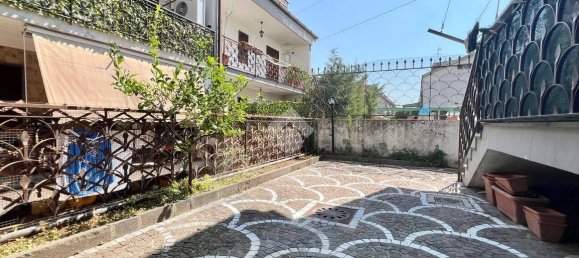 4 bedrooms House in Mugnano di Napoli, Italy No. 71560 9