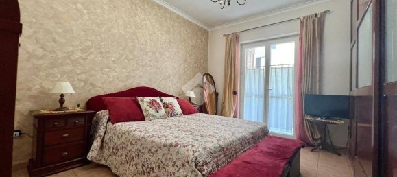 4 bedrooms House in Mugnano di Napoli, Italy No. 71560 4