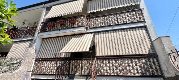 4 bedrooms House in Mugnano di Napoli, Italy No. 71560 3