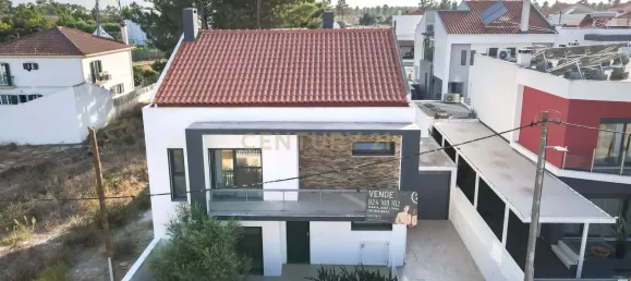 5 bedrooms Villa in Seixal, Portugal No. 145441 3