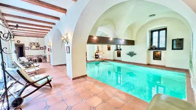 6 bedrooms Villa in Klosterneuburg, Austria No. 99087