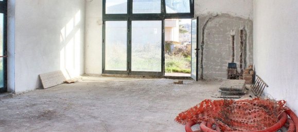 137m² Commercial property in Terricciola, Italy No. 85588 5