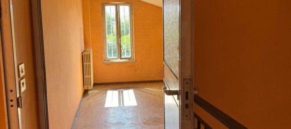 5 Schlafzimmer Haus in Biella, Italy, Nr. 371954 18