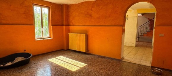 5 Schlafzimmer Haus in Biella, Italy, Nr. 371954 5