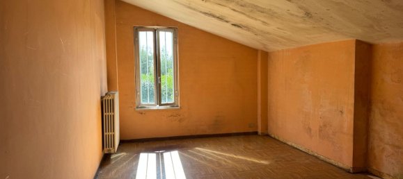 5 Schlafzimmer Haus in Biella, Italy, Nr. 371954 24