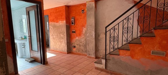 5 Schlafzimmer Haus in Biella, Italy, Nr. 371954 7