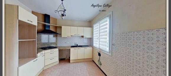 Дом с 4 спальнями в По, Франция № 202247 6