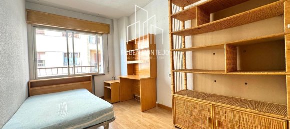 Apartamento de 3 dormitorios en Salamanca, Spain No. 98246 24