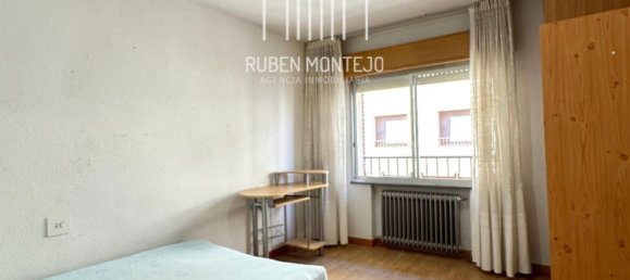 Apartamento de 3 dormitorios en Salamanca, Spain No. 98246 26