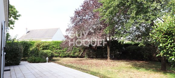 5 bedrooms House in Chambray-les-Tours, France No. 42472 11