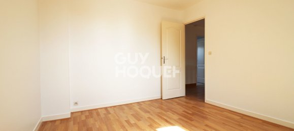 5 bedrooms House in Chambray-les-Tours, France No. 42472 23