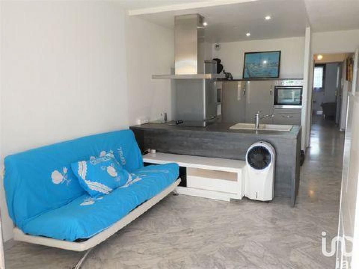 2 bedrooms Condo in Cannes, France No. 13653