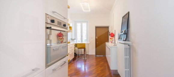 2-Zimmer Wohnung in Milan, Italy, Nr. 241869 2