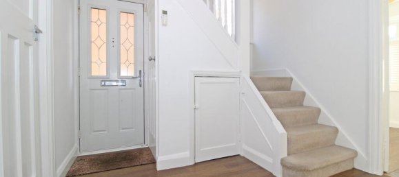 3 bedrooms House in Park Langley, United Kingdom No. 1128 5