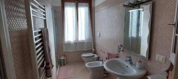 5 bedrooms Apartment in Fucecchio, Italy No. 338086 17