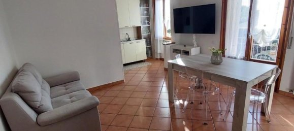 5 bedrooms Apartment in Fucecchio, Italy No. 338086 5