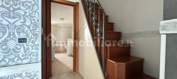 2 Schlafzimmer Wohnung in Naples, Italy, Nr. 333002 21