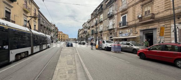 2 Schlafzimmer Wohnung in Naples, Italy, Nr. 333002 23