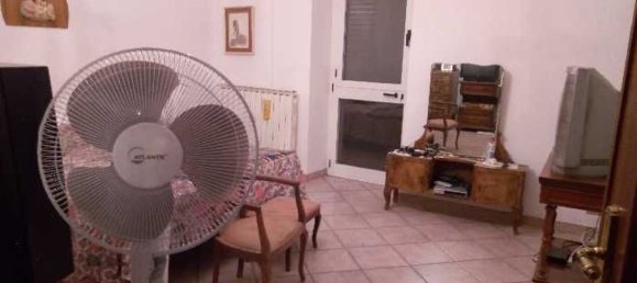 8 rooms House in Motta de' Conti, Italy No. 131196 4