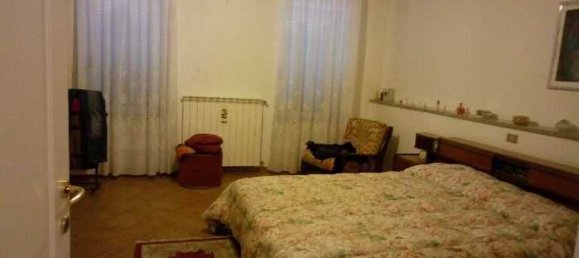 8 rooms House in Motta de' Conti, Italy No. 131196 2