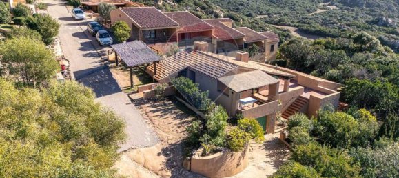 Вилла с 6 комнатами в Тринита д’Агульту э Виньола, Италия № 222313 6