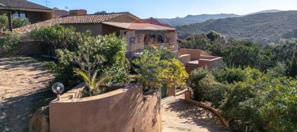 Вилла с 6 комнатами в Тринита д’Агульту э Виньола, Италия № 222313 4