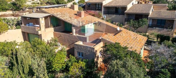 Вилла с 6 комнатами в Тринита д’Агульту э Виньола, Италия № 222313 3