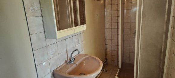 2 Schlafzimmer Haus in Migennes, France, Nr. 275869 4