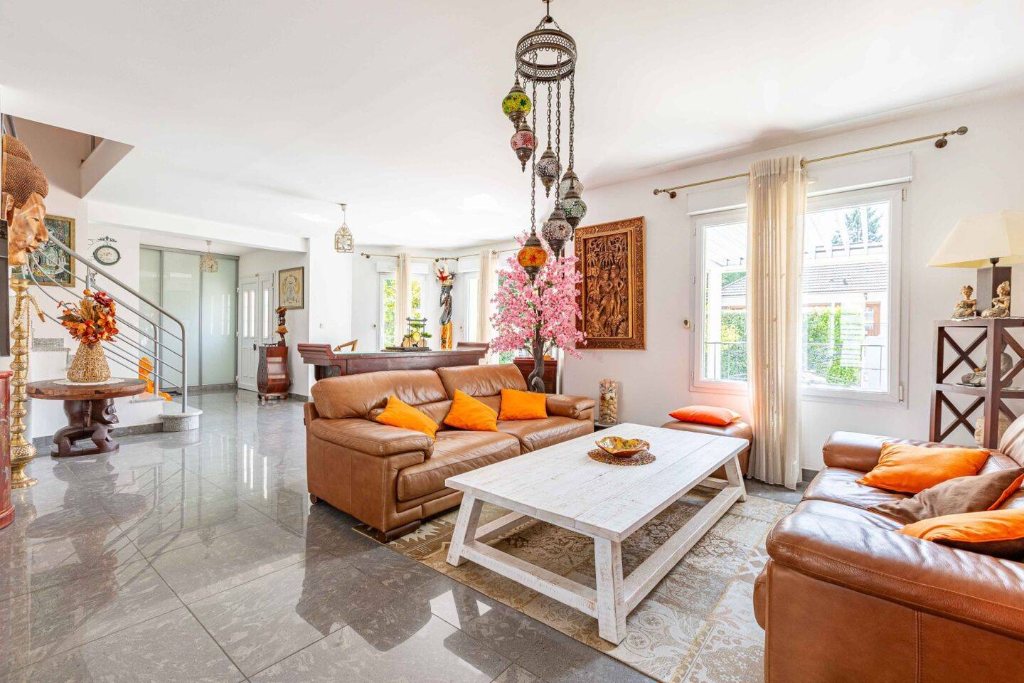 Casa de 5 dormitorios en Boissy-Saint-Leger, France No. 320072