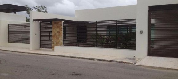 3 bedrooms House in Merida, Mexico No. 10750 2