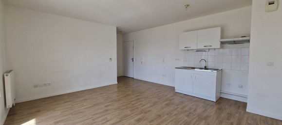 2 bedrooms Apartment in Joue-les-Tours, France No. 81583 2