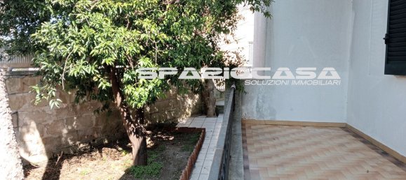 Casa de 6 divisões em Carpignano Salentino, Italy N.º 119810 19