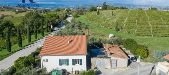 4-salle Maison à Terre Roveresche, Italy No. 133668 5