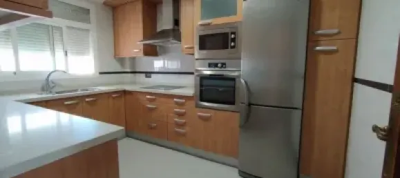 4 bedrooms Apartment in Castellon, Spain No. 93812 3